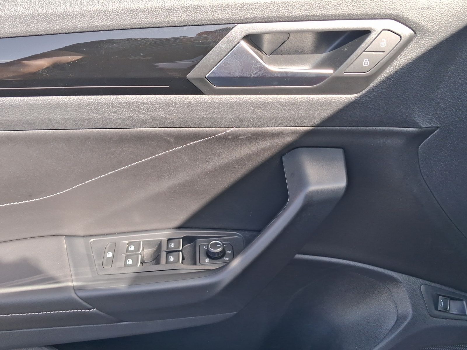 Volkswagen T-Roc - Bild 8