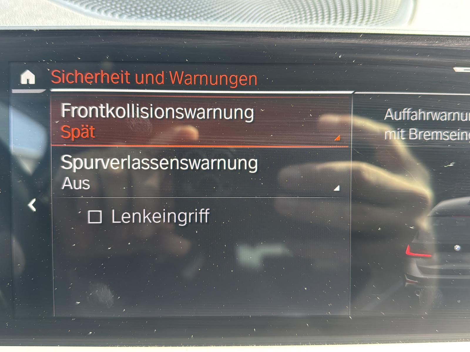 BMW 318d Tour. Advantage Pano LED Navi Live-Cockpit foto 16