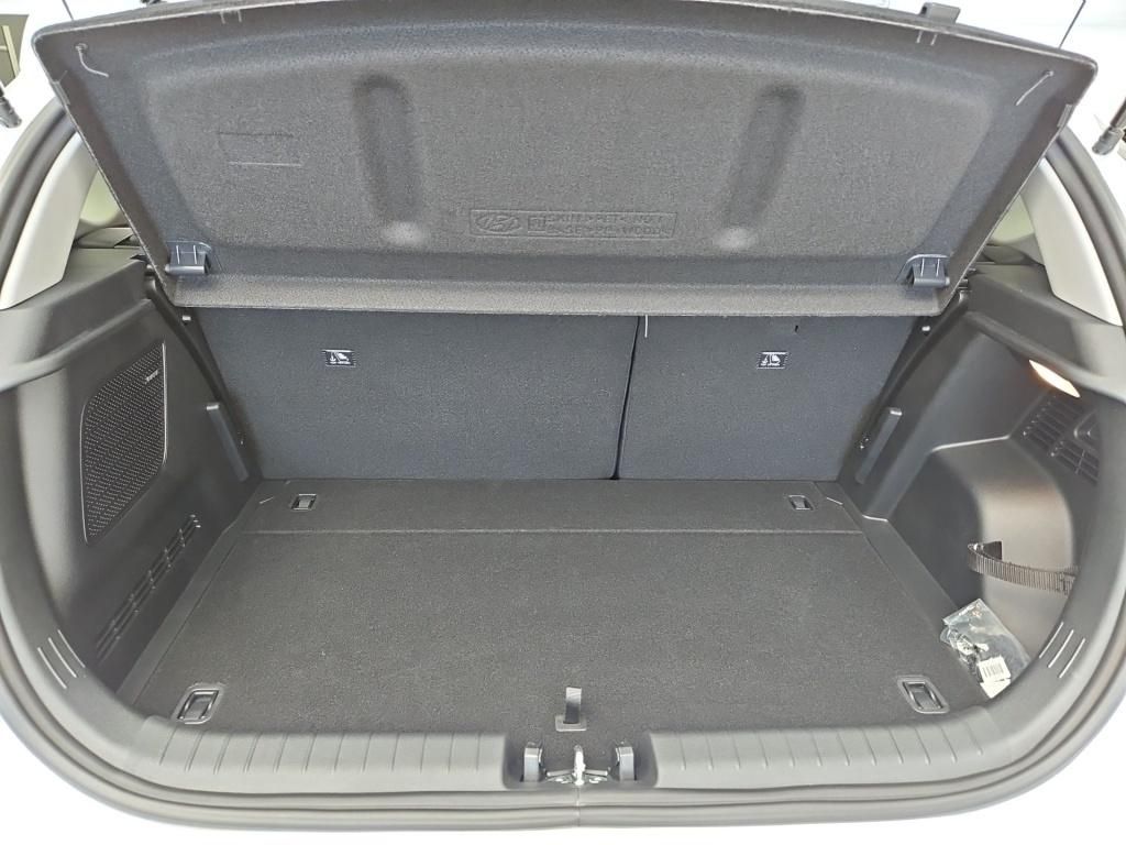 Fahrzeugabbildung Hyundai i20 1.0 T-Gdi iMT Prime FLA 4xSHZ KlimaA Navi