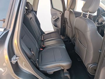 Ford Kuga - 12
