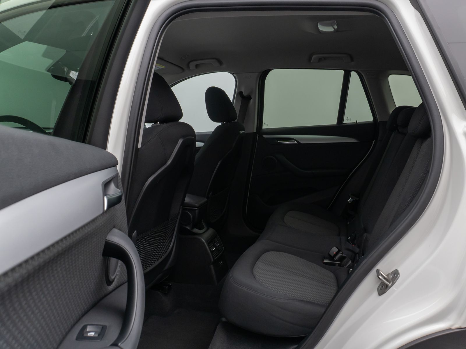 Fahrzeugabbildung BMW X1 sD18i DAB Navi Parkassist Geschwindigkeitsreg