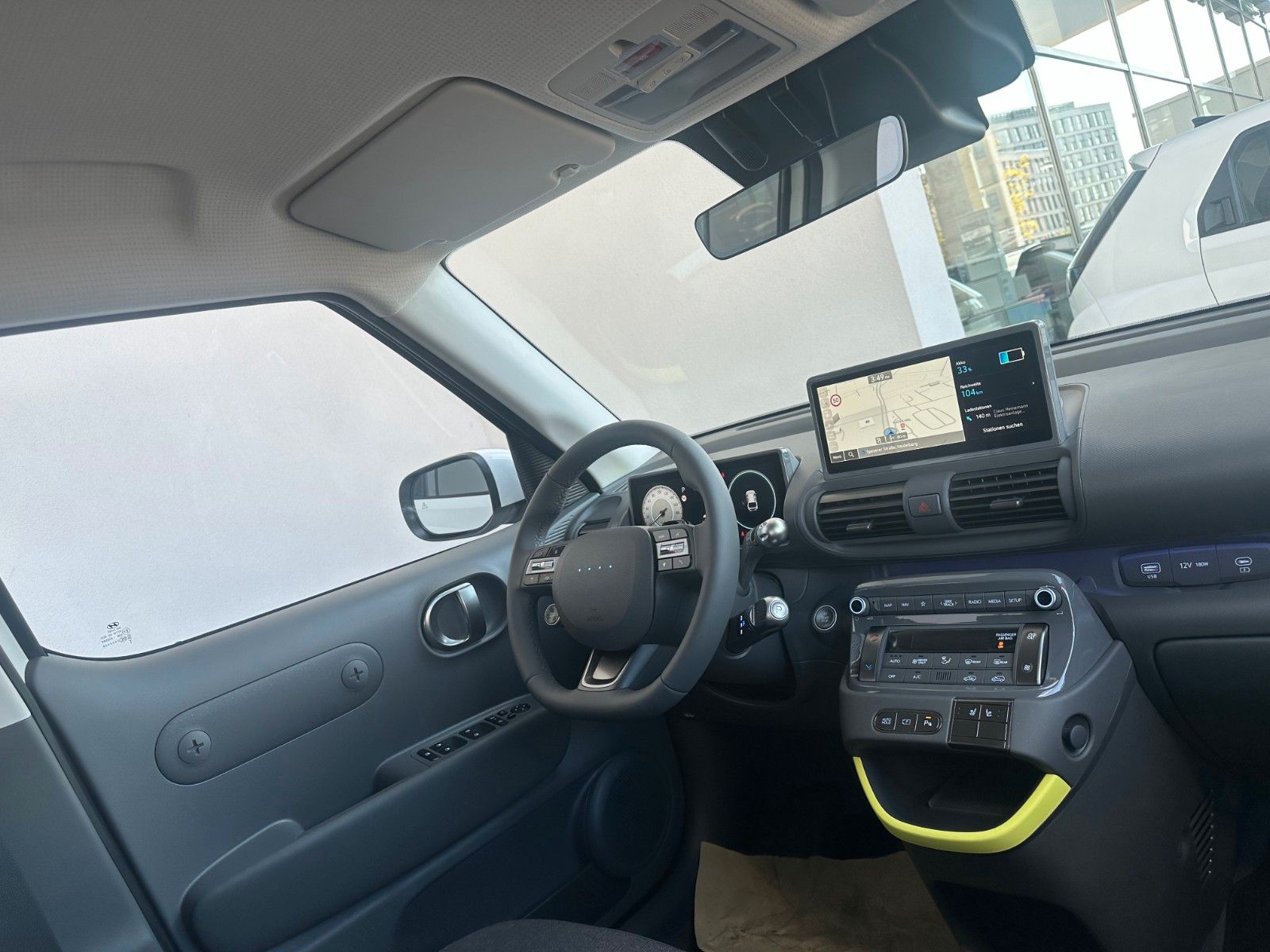 Fahrzeugabbildung Hyundai INSTER Cross 49kWh  Navi/SHZ/Effizienz-Paket!