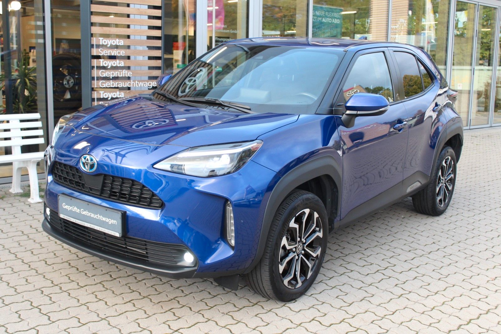 Toyota Yaris Cross Hybrid Team D*LED*KAMERA*SHZ*NAVI*1H imagem 3