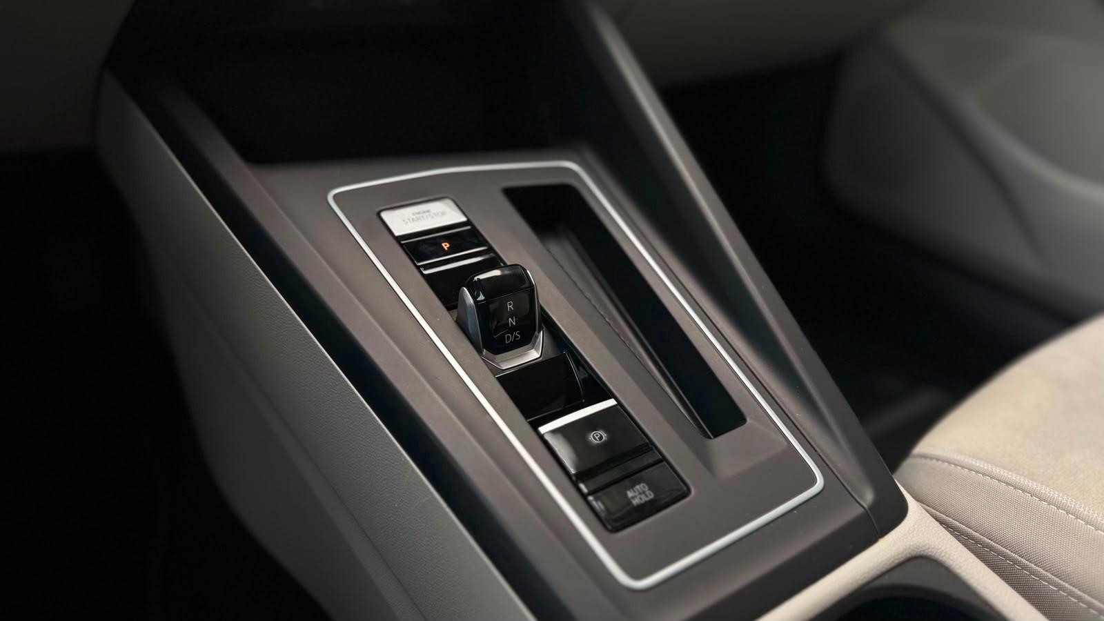 Volkswagen Golf AUTOMATIK/CARPLAY/MASSAGE/GARANTIE, миниатюра 20