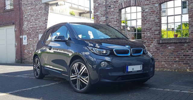 BMW i3 (60 Ah) mit Range Extender -