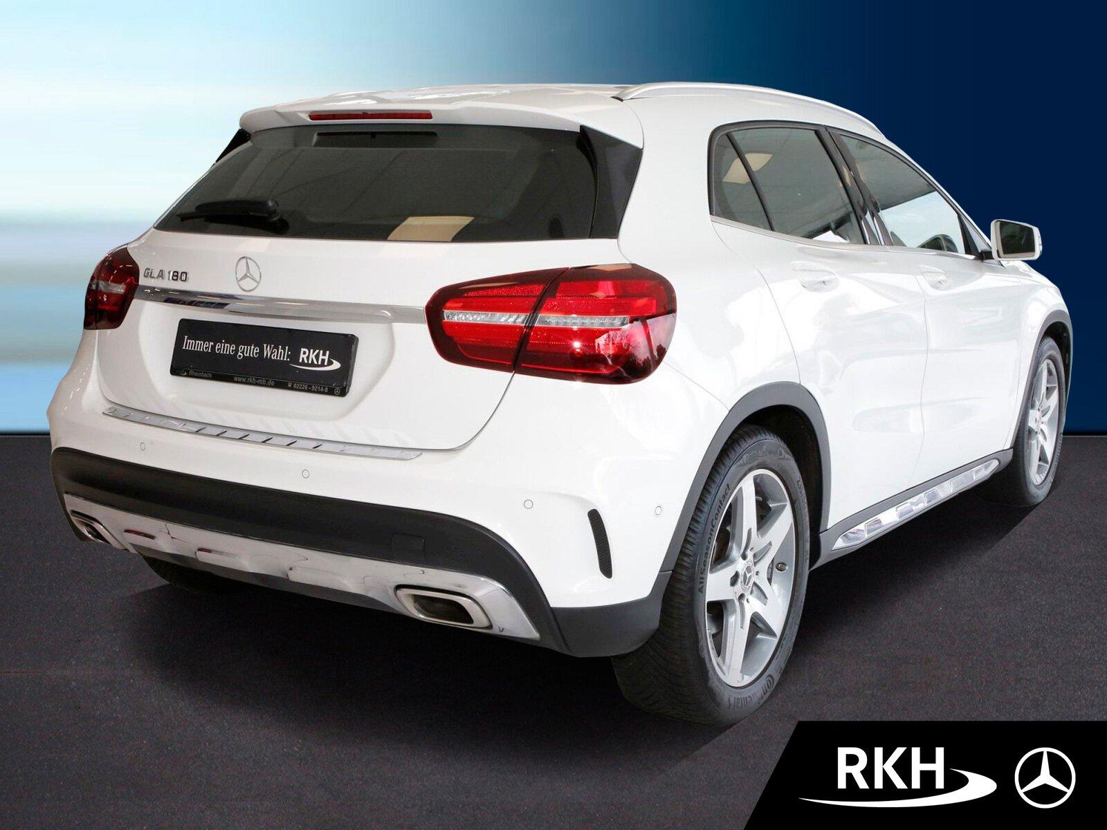 Mercedes-Benz GLA 180 AMG Line Pano/Kamera/Navi/LED/el Heckkl.