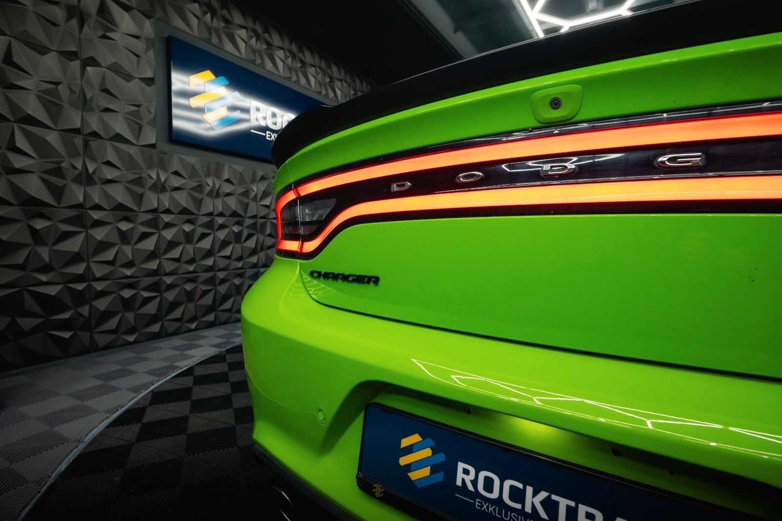 Fahrzeugabbildung Dodge Charger 5.7 V8 HEMI R/T DAYTONA Performance