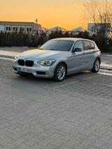 BMW 116i F20 Xenon, Rückfahrkamera, PDC usw. - BMW 116: F20