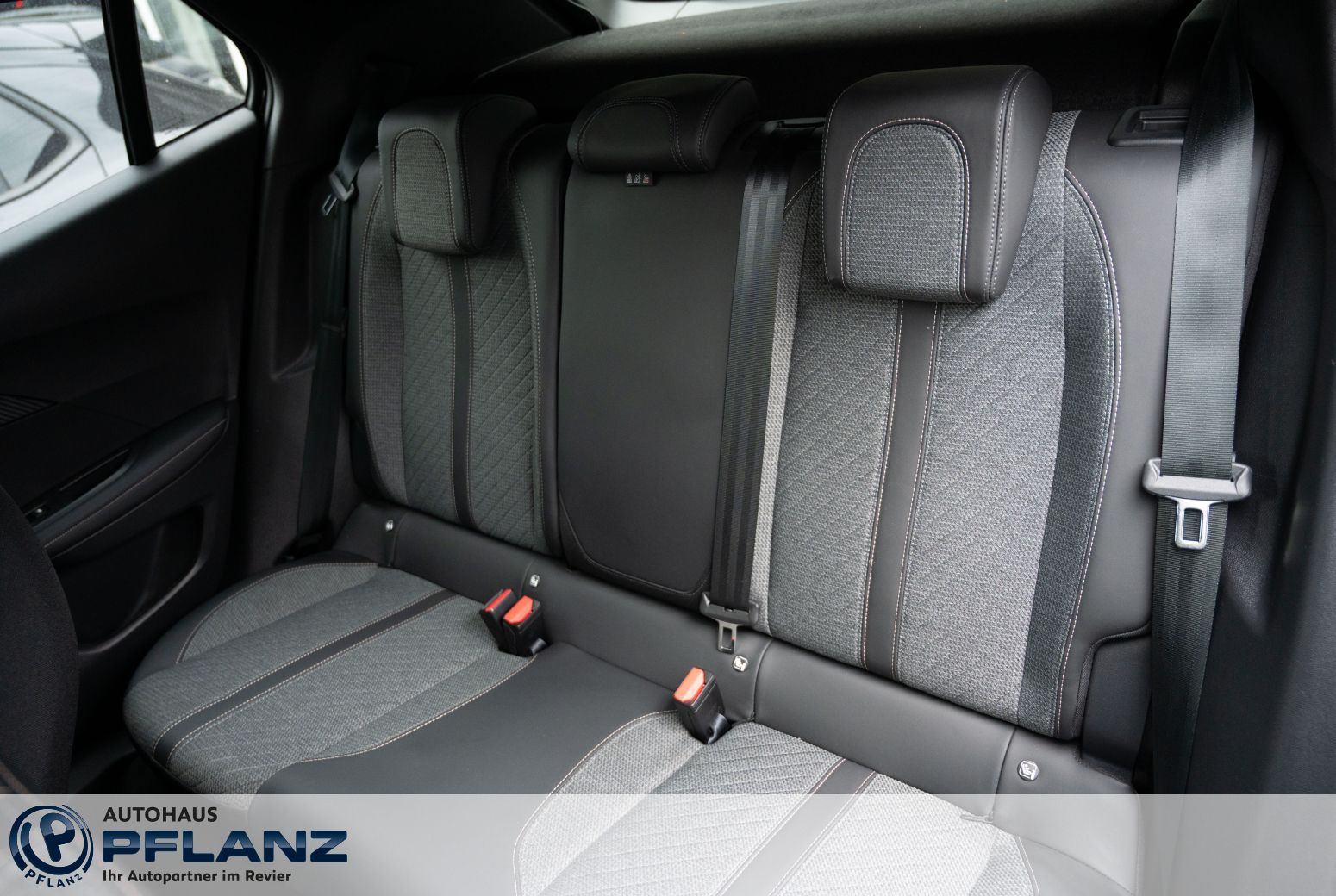 Peugeot 2008 - Bild 7