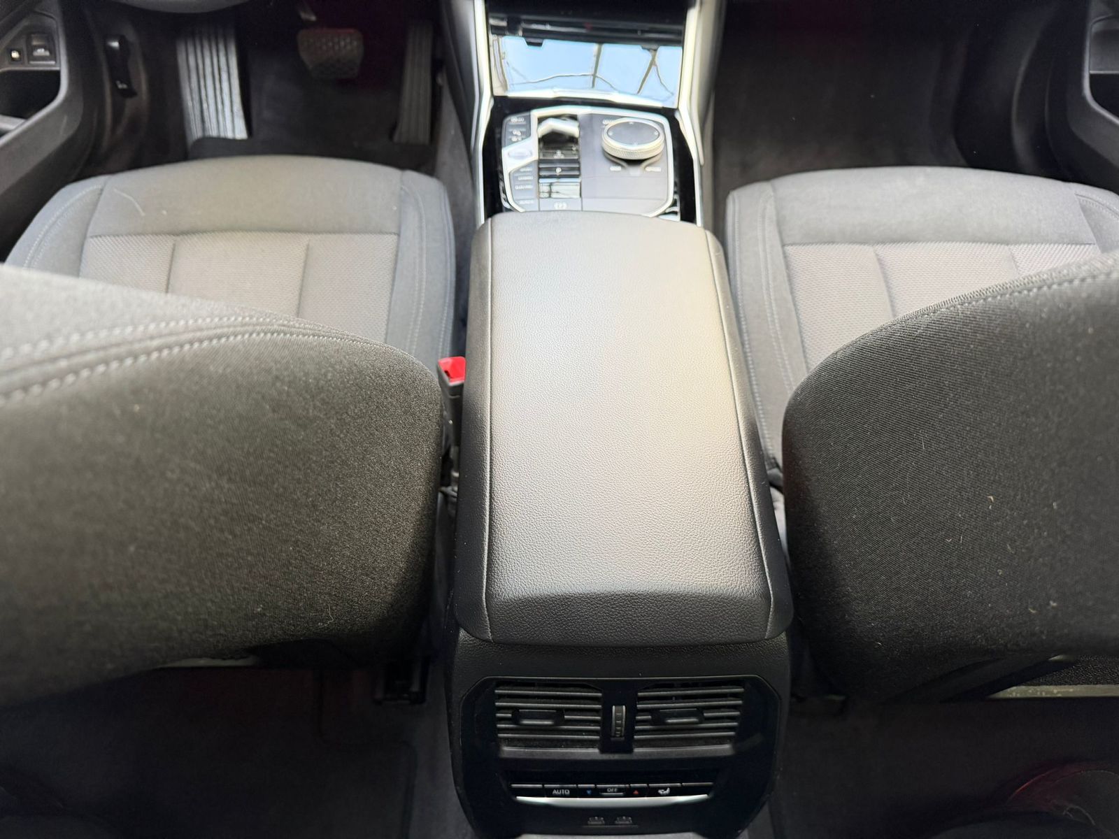BMW 320 e   LED|ParkAssist|Sitzhzg foto 13
