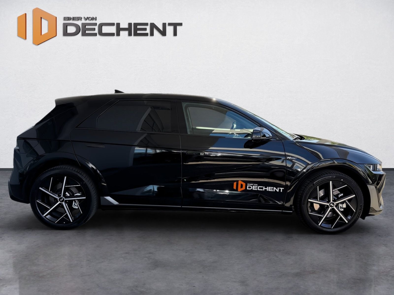 Fahrzeugabbildung Hyundai Ioniq 5 84kWh Elektro KlimaA,LED,Navi,SHZ,2xKlim