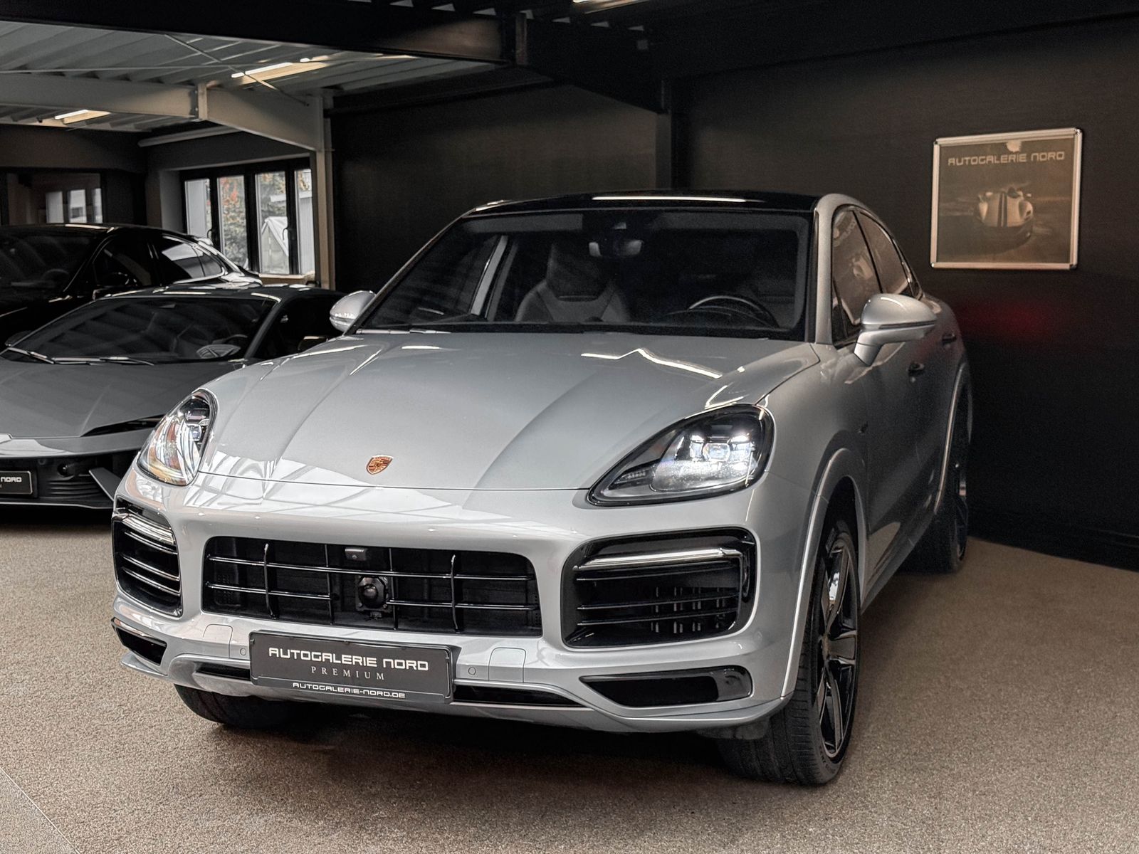 Porsche Cayenne Coupe E-Hybrid Luftfederung HUD 22 18-W foto 2