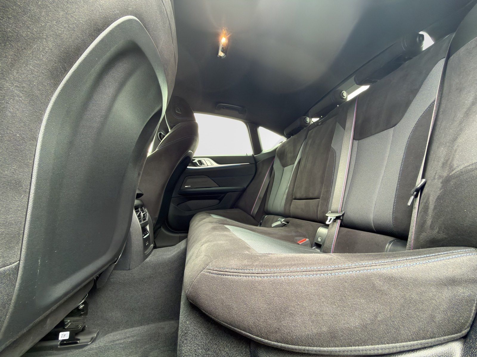 BMW i4 - Bild 14