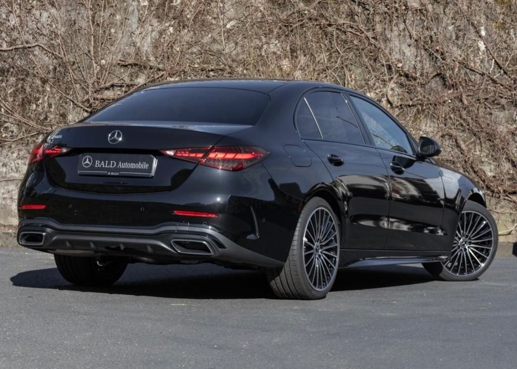 Mercedes-Benz C 180 Autom. -AMG Panorama, Dach, Vollausstattun