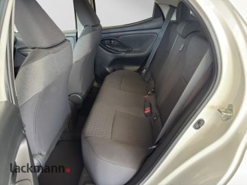 Toyota Yaris - 10