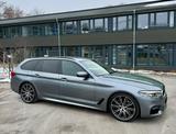 BMW 540d xDrive Touring A  - BMW 540 mit Diesel-Antrieb: Kombi