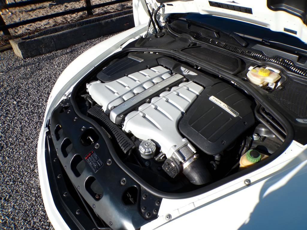 Bentley Continental Flying Spur -