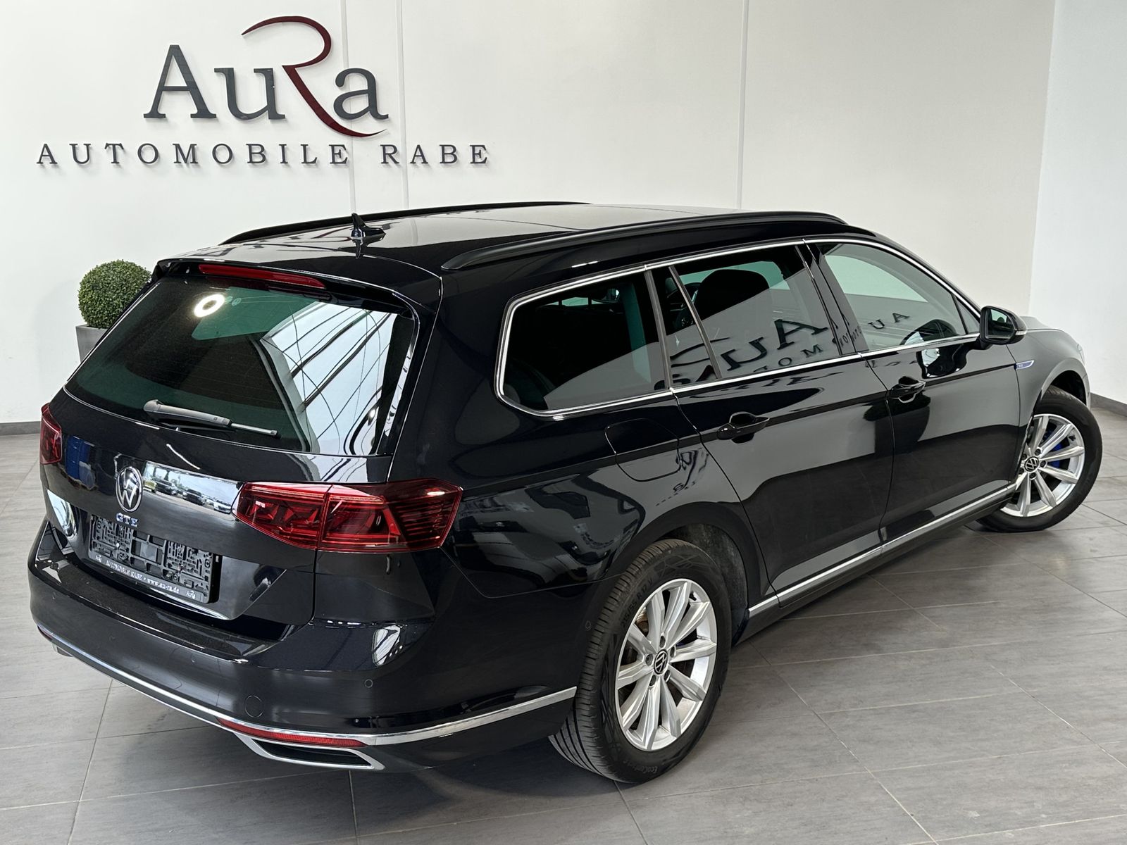 Fahrzeugabbildung Volkswagen Passat Variant GTE NAV+LED+PANORAMA+ACC+AHK+17ZO