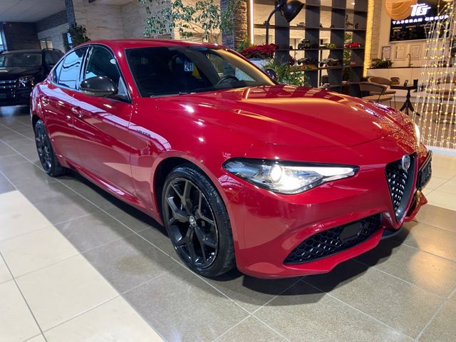 Alfa Romeo Giulia Veloce Q4 Brembo*ACC*Bi-Xenon*Leder*Navi*