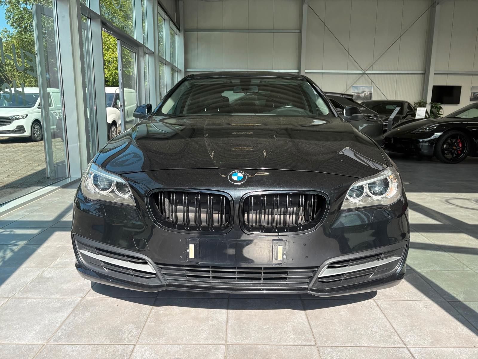 Fahrzeugabbildung BMW 518 Touring/E-Sitze/Navi/PDC/Xenon