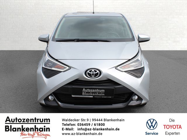 AYGO Team D nur 4.800 KM ! / Rentnerfahrzeug