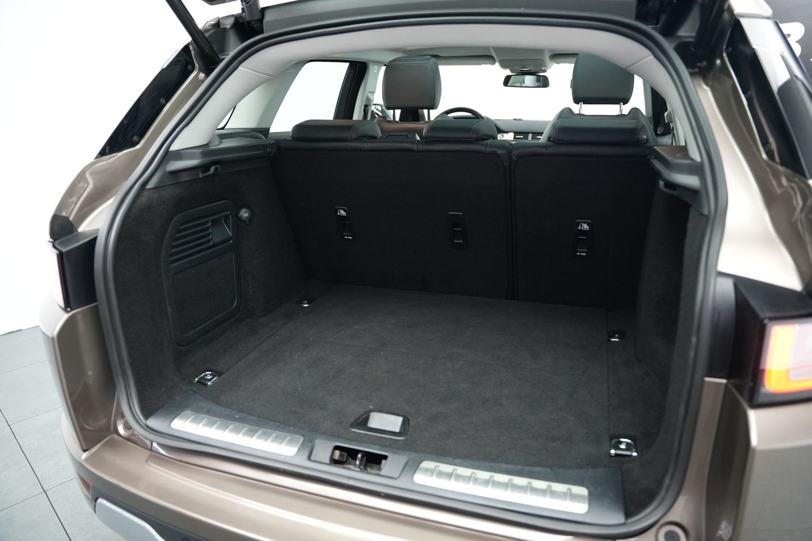 Fahrzeugabbildung Land Rover Range Rover Evoque SE Dynamic *Panorama*Kamera