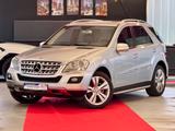 Mercedes-Benz ML 320CDI 4M AHK Airmatic Comand Xenon Sportpake - Mercedes-Benz aus 2009: Geländewagen