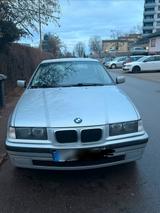 BMW E36 316i - BMW 316 aus 2001: 316i
