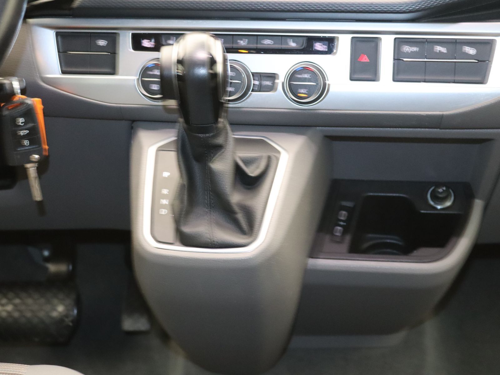 Volkswagen T6 California - Bild 18