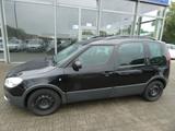 Skoda Roomster *1 HAND*PANORAMA*AHK*PDC*SHZ*STH*ALU*5T - Skoda Roomster Kombi Gebrauchtwagen