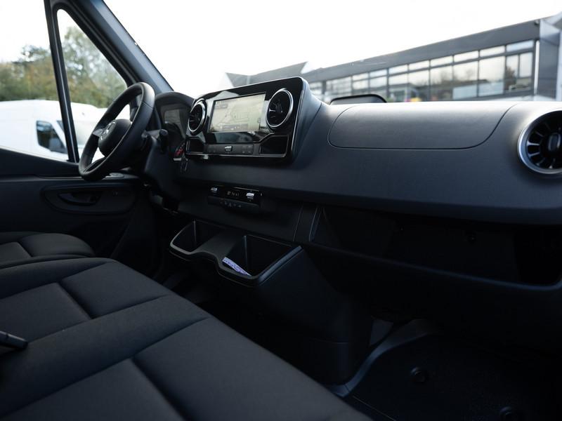 Mercedes-Benz SPRINTER 317 Kasten/L2H2/LED/AHK/Kamera/Totw.