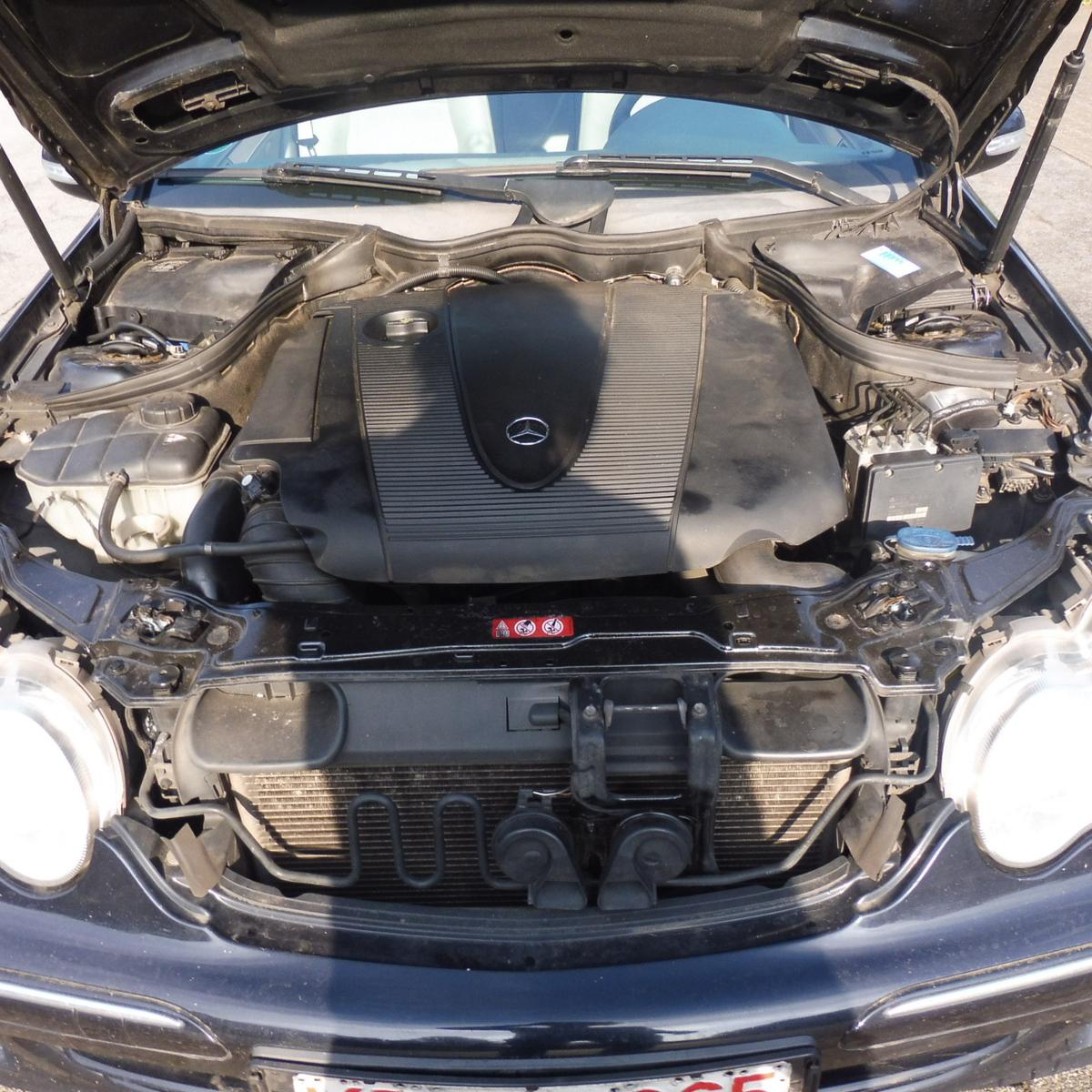 Mercedes-Benz C200 2007 — photo 9