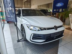 VW Passat R-Line Black Style DSG #AHK #DCC #Head-UP VW Passat R-Line Black Style DSG #AHK #DCC #Head-UP