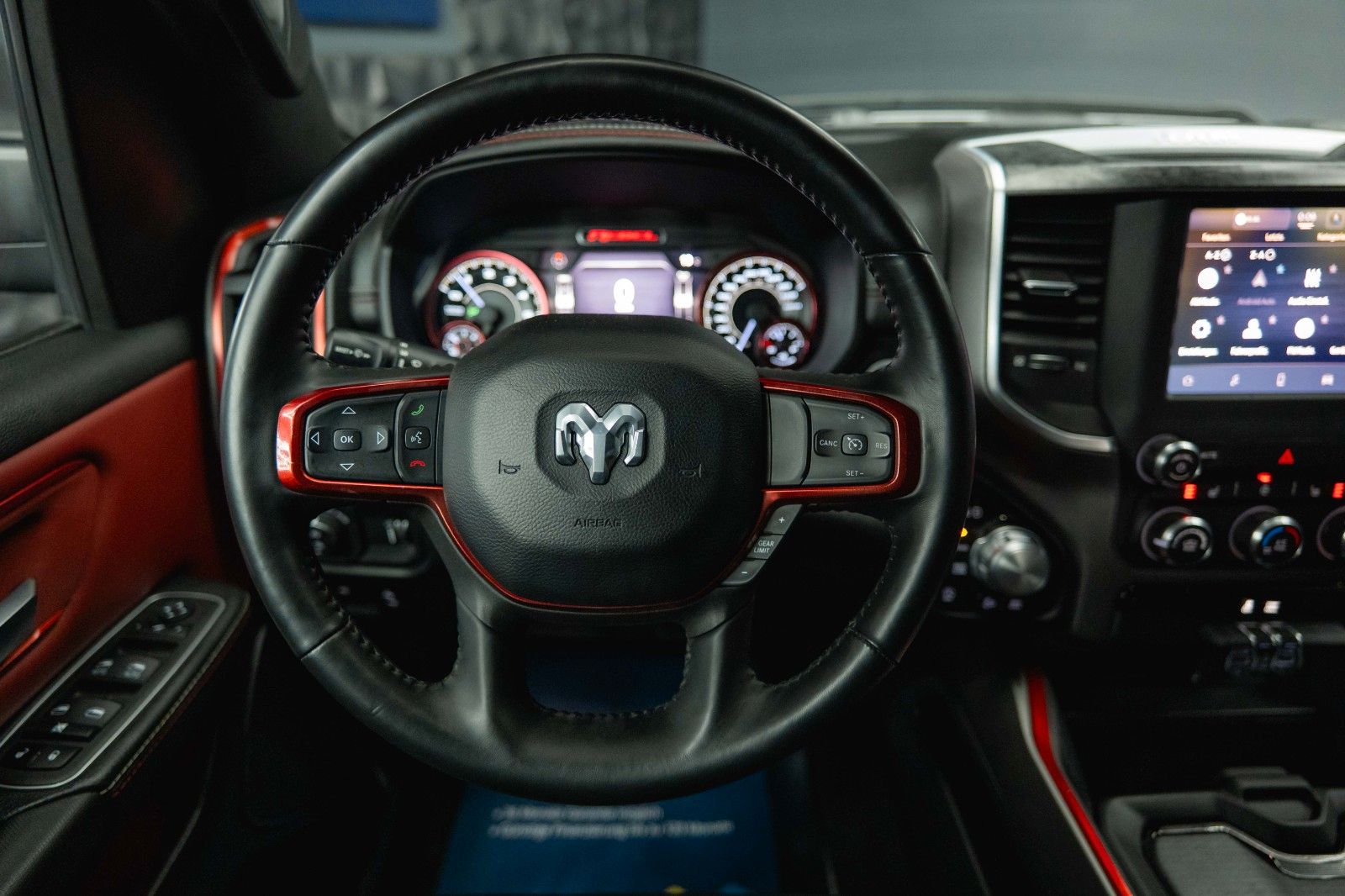 Fahrzeugabbildung Dodge RAM 5.7 V8 HEMI 4x4 REBEL OFFROAD AXLE LOCK 19%