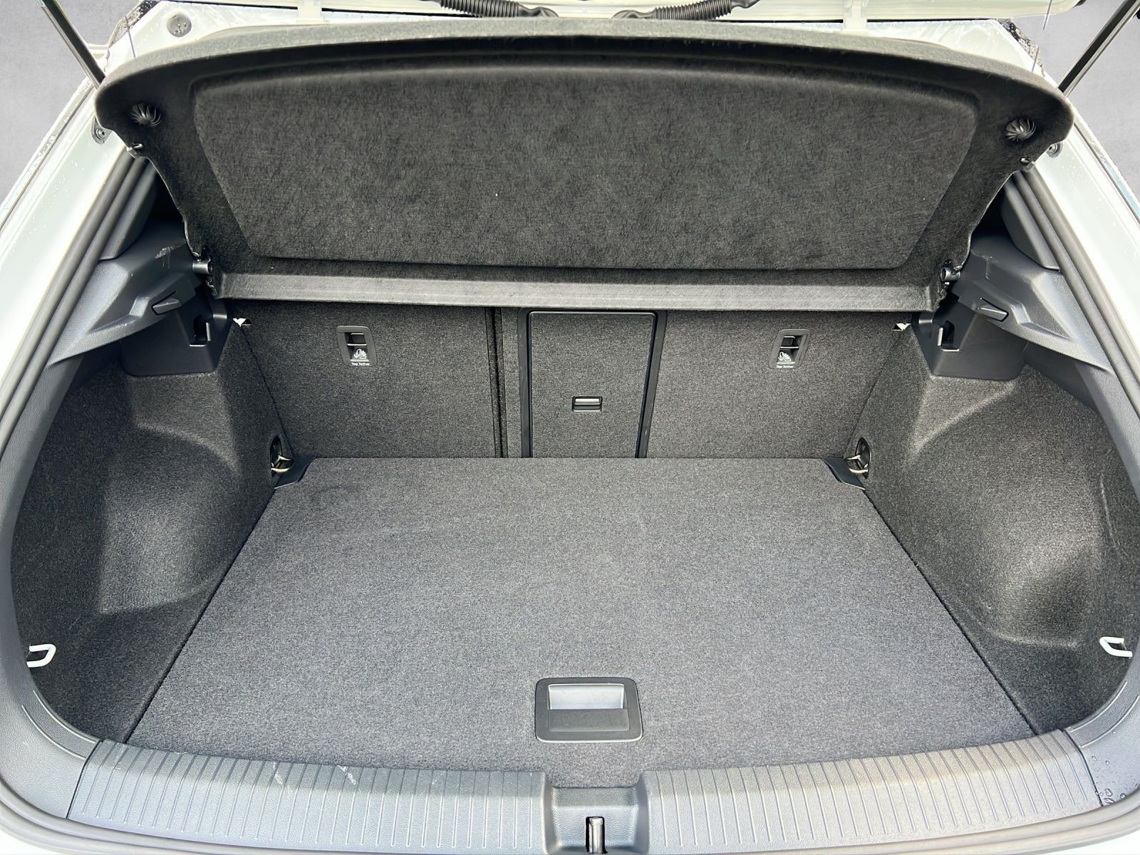 T-Roc Goal 2.0 TDI DSG AHK*Navi*ACC