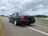 BMW e38 730i v8 - BMW 730: E38