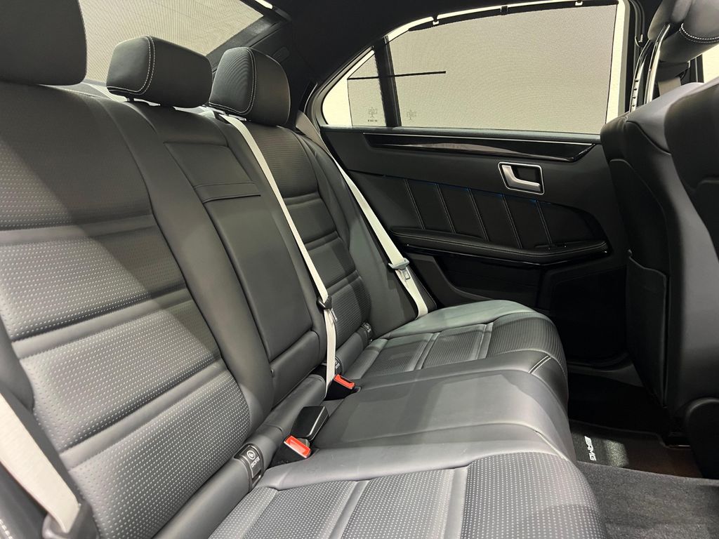 Mercedes-Benz E 63 AMG E63 AMG S 4M *PANORAMA*V-MAX*DISTRONIC*360°*