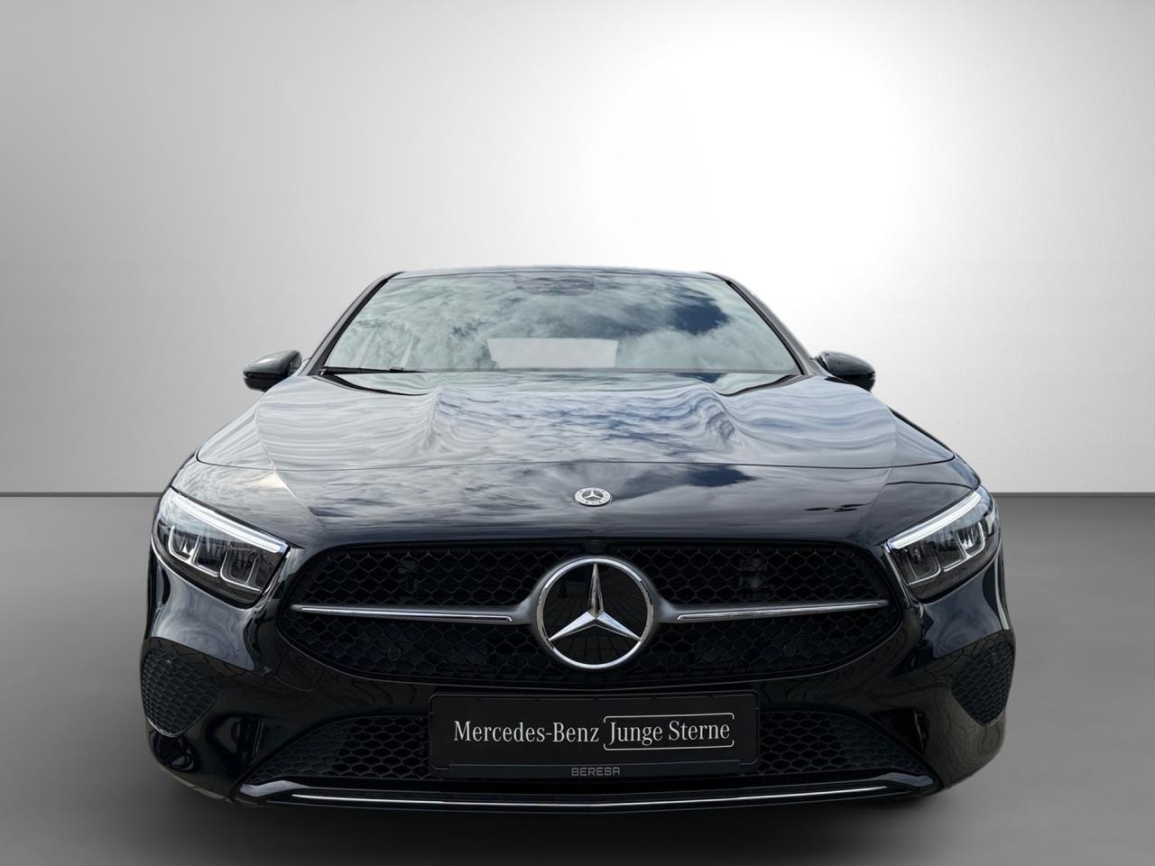 Mercedes-Benz A 200 Progressive LED Kamera Winter-P. Metallic