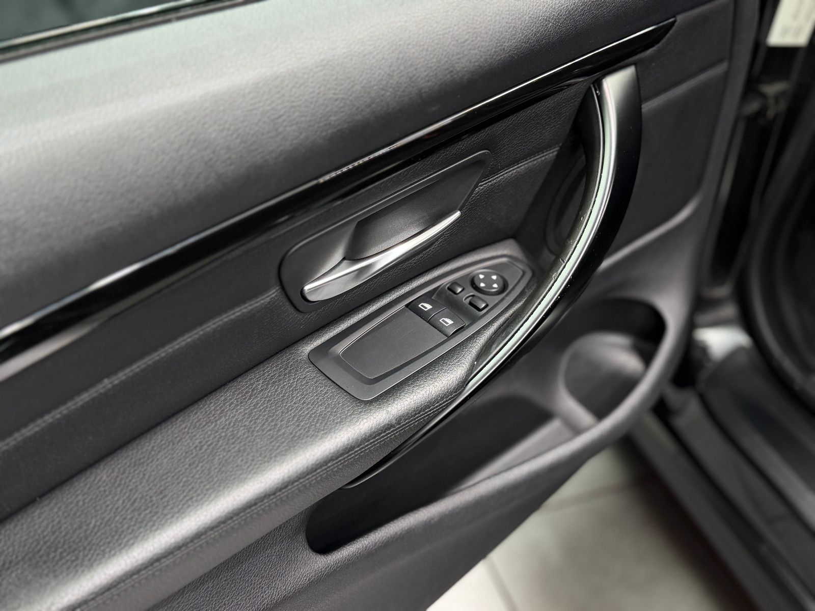 Fahrzeugabbildung BMW 435 i Coupe|SCHALTER|M-Performance|HIFI|LEDER