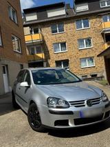 Volkswagen VW Golf V 1.6 l - Volkswagen Golf aus 2005: Kombi