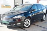 Ford Focus Turnier Titanium*NAVI*KAMERA*LEDER*SHZ*BFS - Ford Focus: Schwarz, Leder