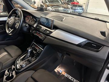 BMW 218 d Active Tourer*Klima*AHK*LED*Navi*Bluetooth