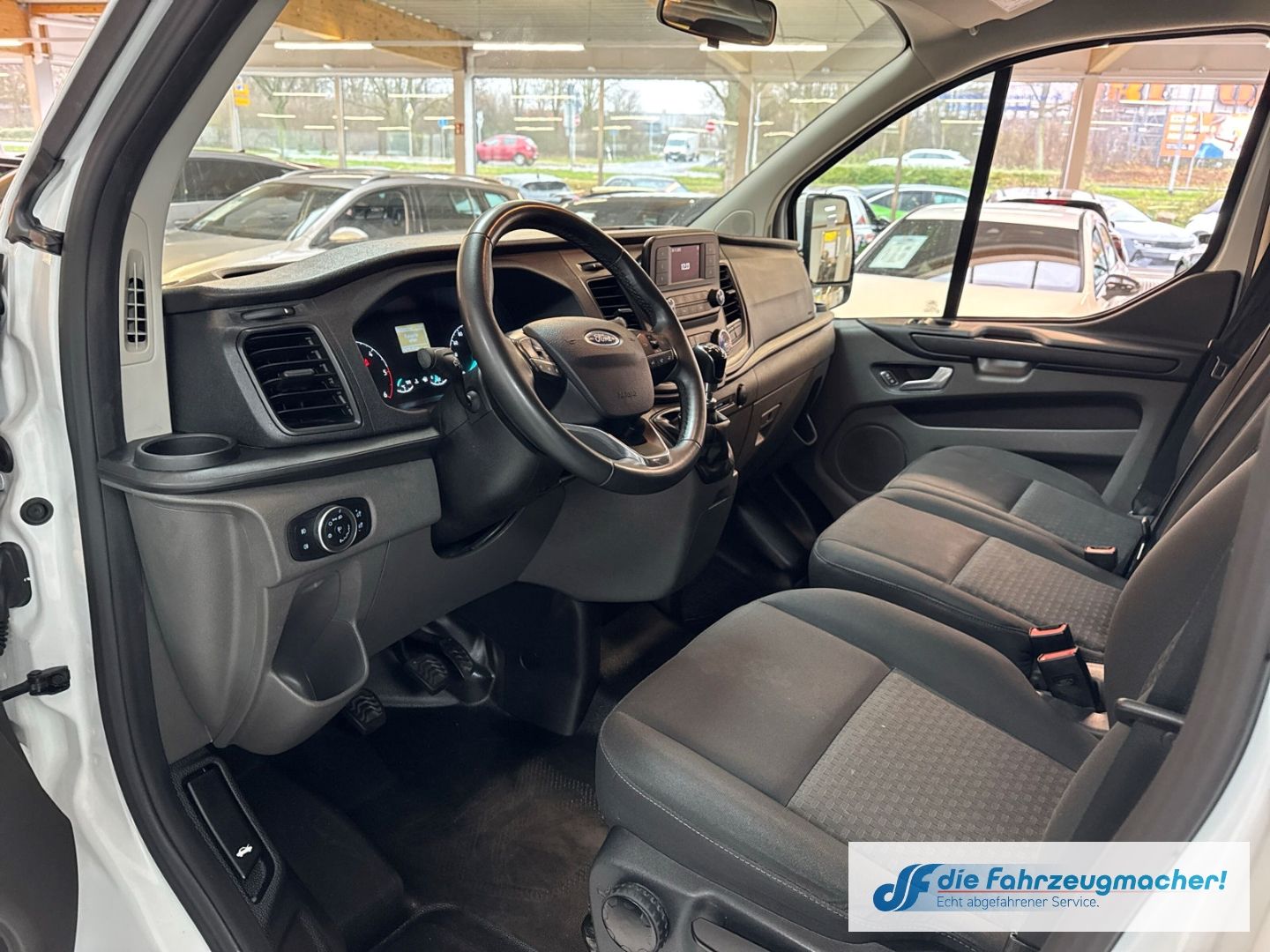 Fahrzeugabbildung Ford Transit Custom Tourneo Kombi 320 L2 Trend Dyn. K