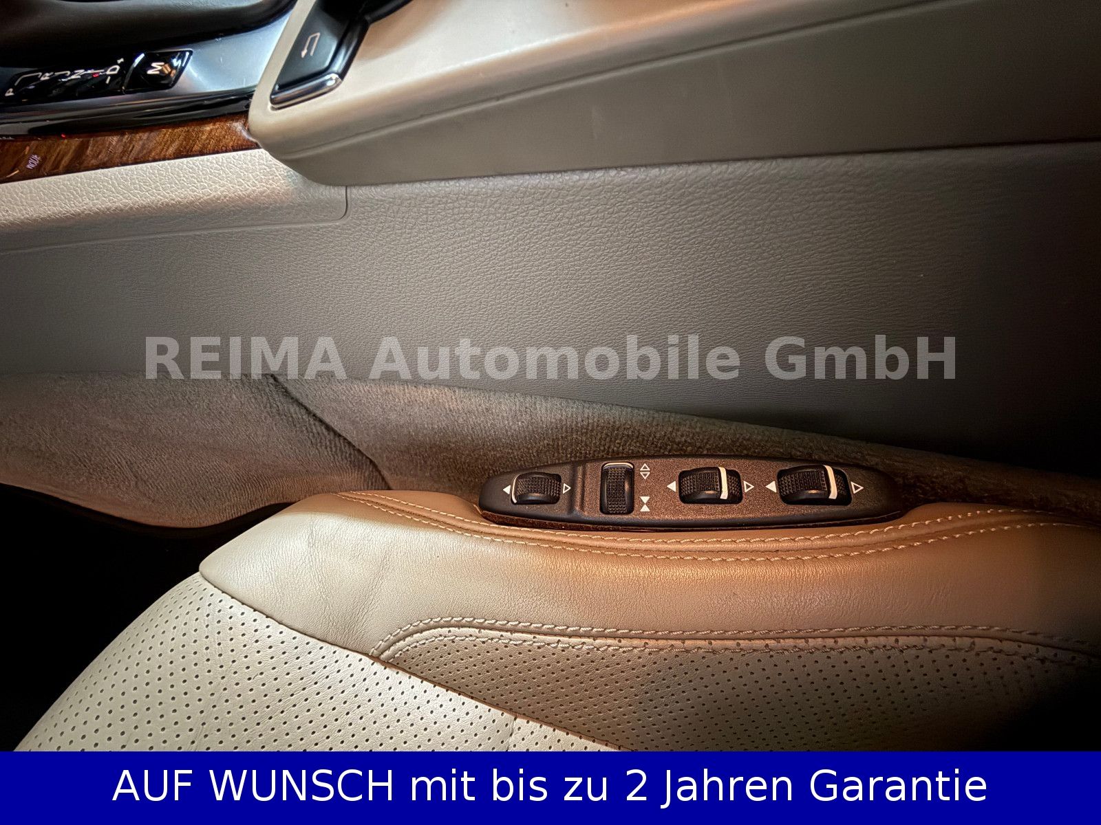 Fahrzeugabbildung Mercedes-Benz E 500 CGI Cabrio BlueEfficiency, AMG Line