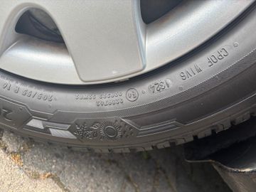 Volkswagen Touran - 11