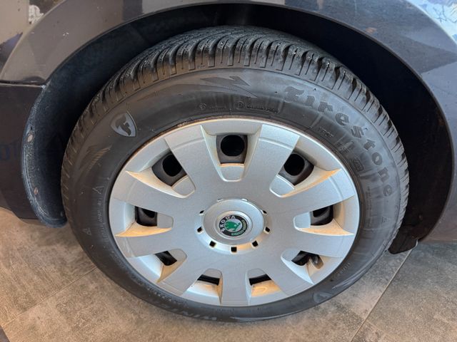 Skoda Superb Combi *1.HAND*KLIMA*SZHZ*ZV*BC*TÜVNEU*