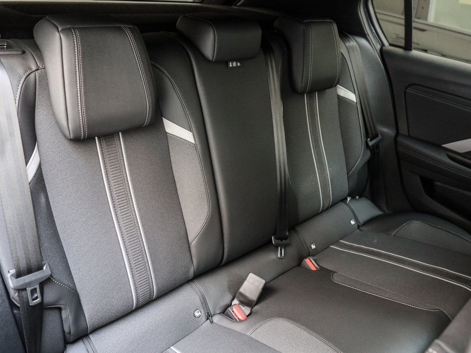 Opel Astra - Bild 4
