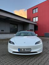 Tesla Model 3 Hinterradantrieb RWD RWD - Tesla Model 3 in Stuttgart