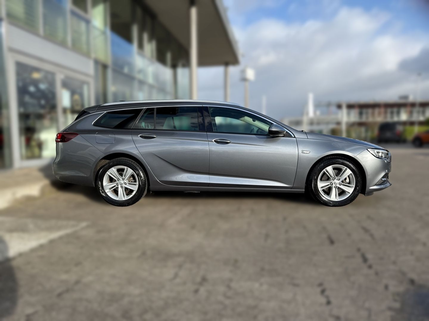 Fahrzeugabbildung Opel Insignia B INNOVATION INSIGNIA 1.5 Sports Tourer