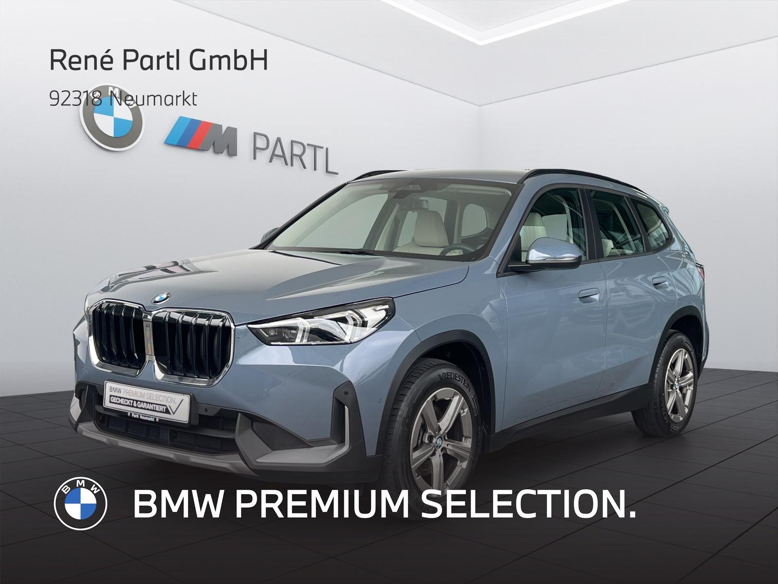 BMW X1 xDrive20d adapLED RFK AHK Keyless Massage